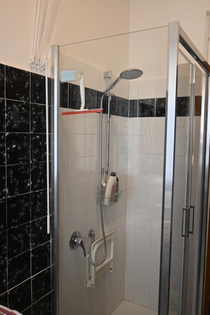 Comfortable Apartament 2 Bedroom Suitable 2-5 Pax Bologna Bagian luar foto